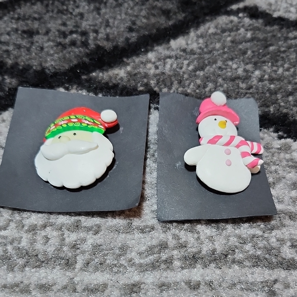 VINTAGE HANDCRAFTED SANTA CLAUS & SNOWMAN BROOCH PIN